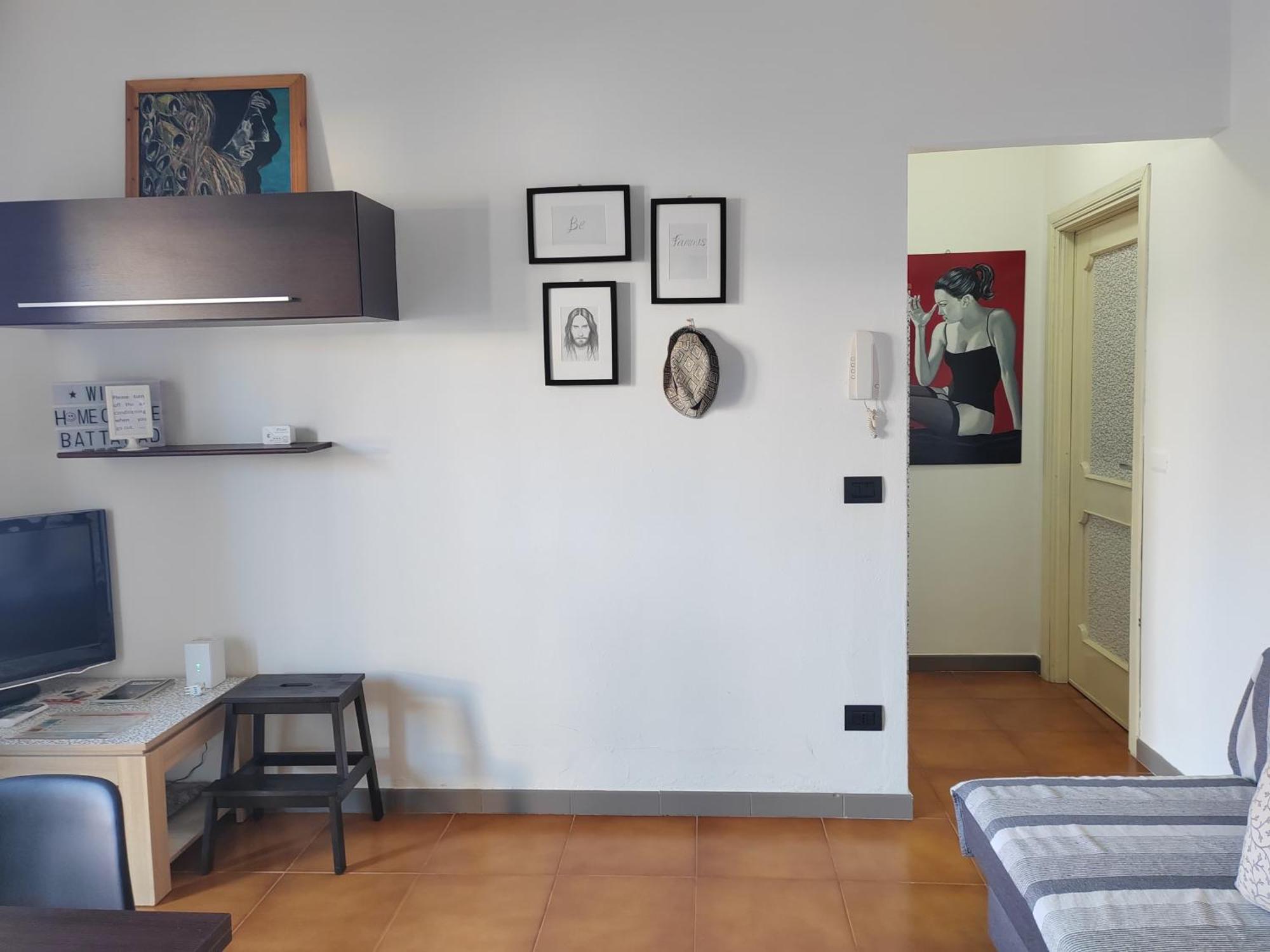 אולביה Home Of Fame - Home Gallery With Fully Equipped Kitchen, Separate Entrance, Free Parking מראה חיצוני תמונה