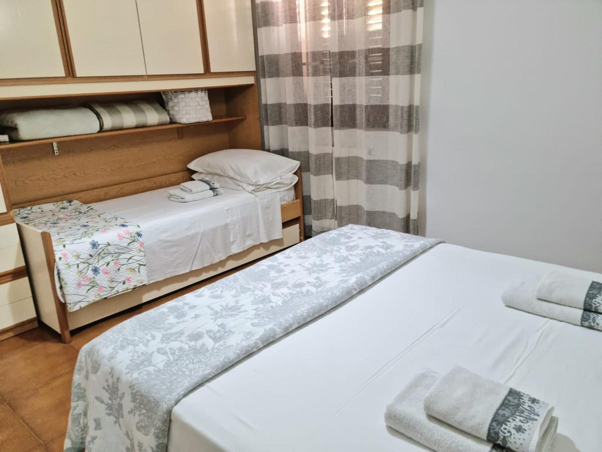 אולביה Home Of Fame - Home Gallery With Fully Equipped Kitchen, Separate Entrance, Free Parking מראה חיצוני תמונה